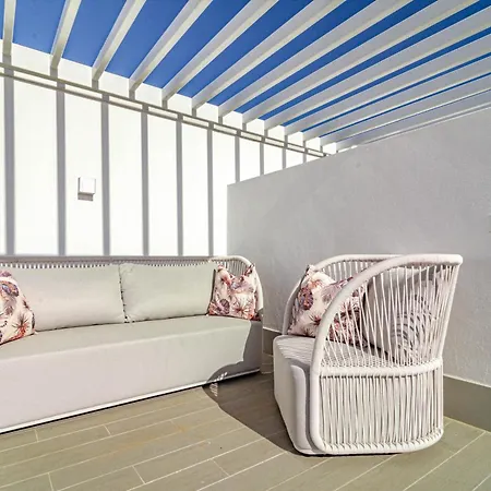 Lm362b - 2 Bedroom Penthouse With Large Sundeck Apartment Estepona