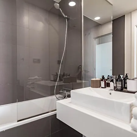 Lm362b - 2 Bedroom Penthouse With Large Sundeck *
