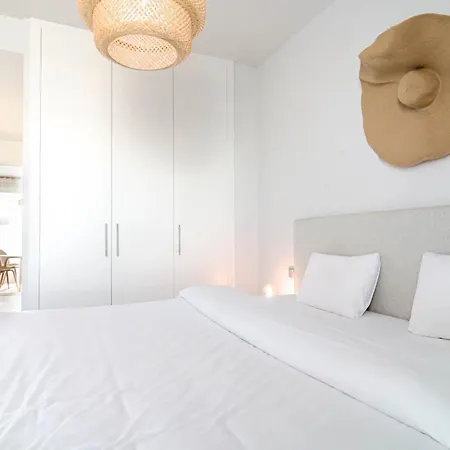 Lm362b - 2 Bedroom Penthouse With Large Sundeck Estepona