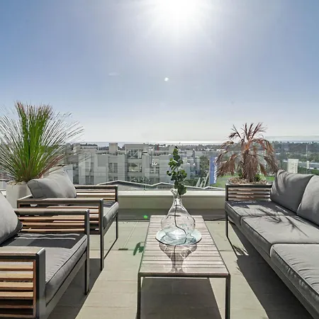 Lm362b - 2 Bedroom Penthouse With Large Sundeck Apartment